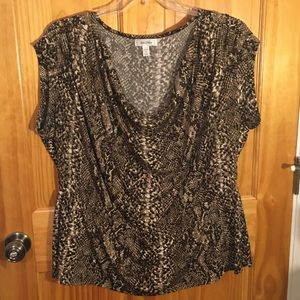 NWOT Snakeskin print top